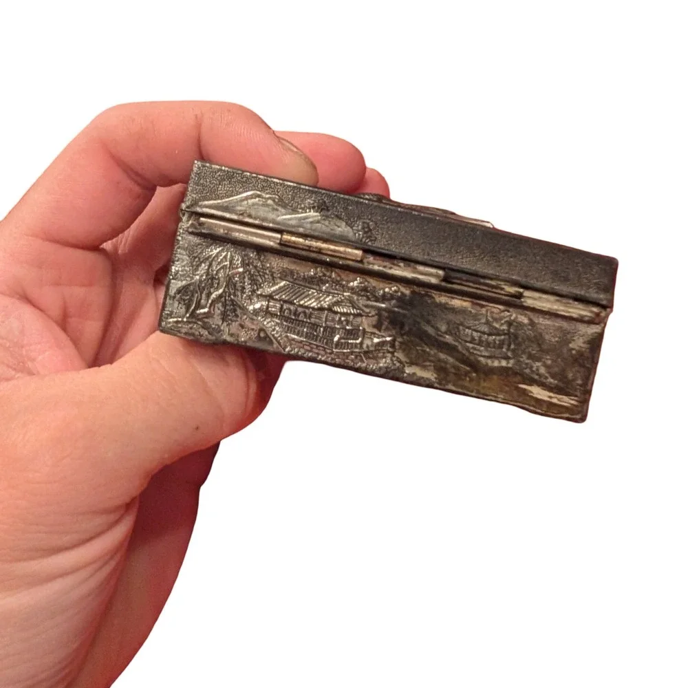 Vintage Japanese Mixed Metal Trinket Box Repousse Scenic Temple Wood Lined‎